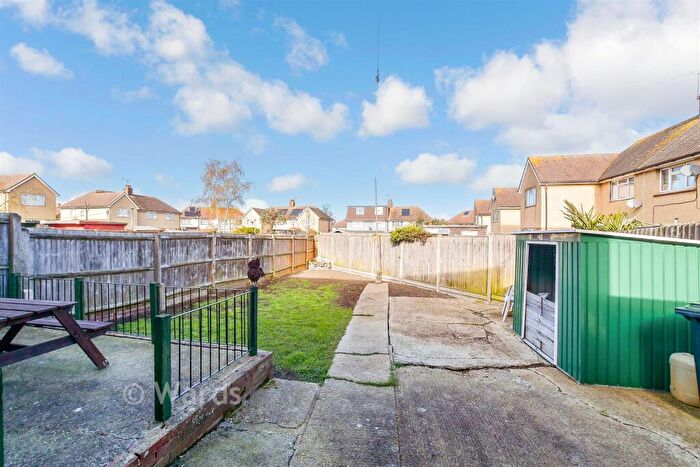 3 Bedroom Semi Detached House For Sale In Walmer Road, Whitstable, Kent, CT5