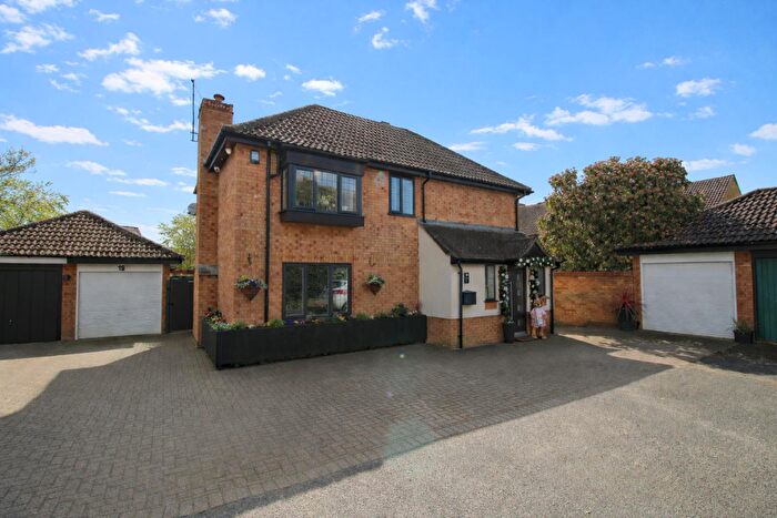 4 Bedroom Detached House For Sale In Dove Close, Bishop's Stortford, CM23