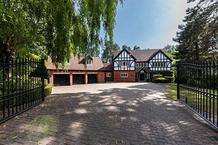 5 Bedroom Detached House For Sale In Devisdale Road, Altrincham, WA14