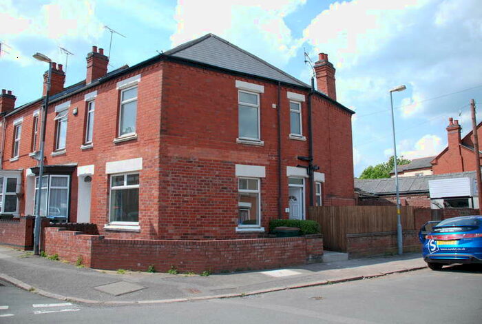 5 Bedroom Terraced House To Rent In Shakleton Road, Coventry, CV5