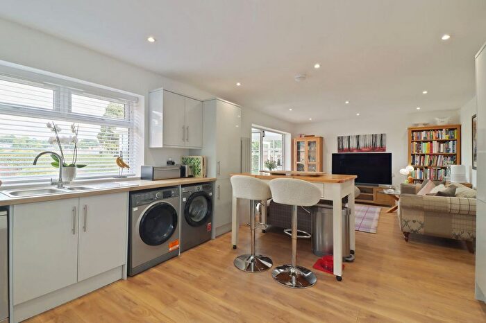 4 Bedroom Detached Bungalow For Sale In Orchid Way, South Anston, Sheffield, S25