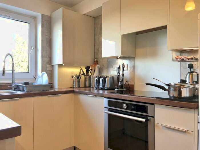 2 Bedroom Apartment To Rent In Beauchamp Place, Oxford, OX4