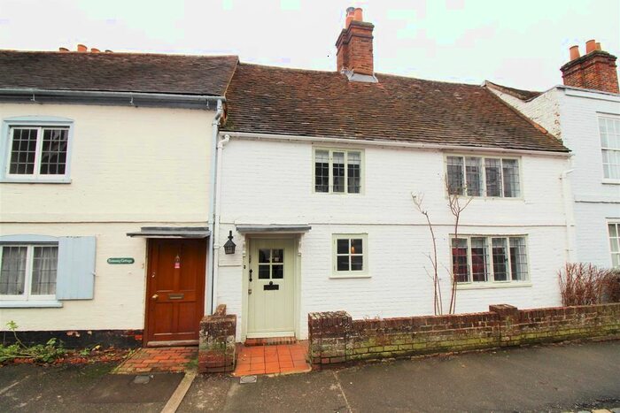 3 Bedroom Property To Rent In Pearson Road, Sonning, Reading, RG4