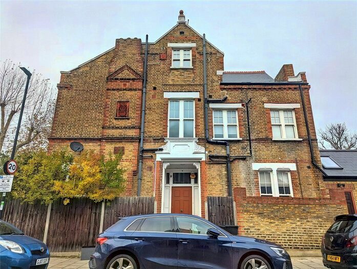1 Bedroom Flat To Rent In Kings Avenue, Clapham, London, SW4