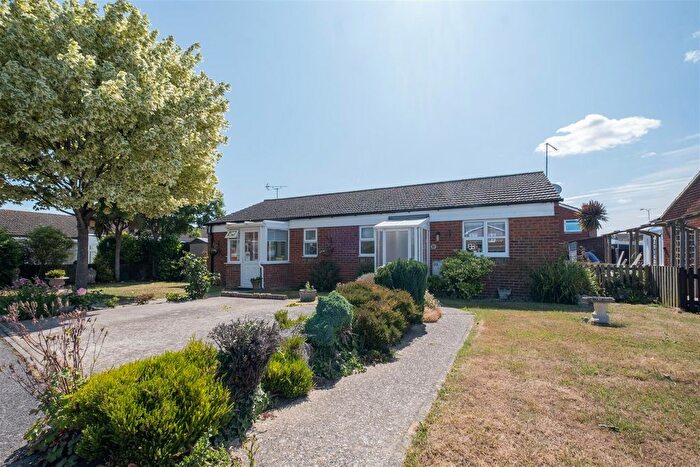 1 Bedroom Semi-detached Bungalow For Sale In Highfields View, Herne Bay, CT6
