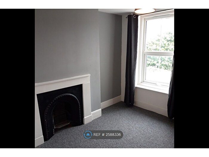 1 Bedroom Flat To Rent In Dover Road, Folkestone, CT20