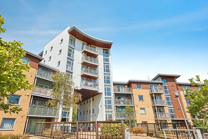 1 Bedroom Flat For Sale In Kelvin Gate, Bracknell, RG12
