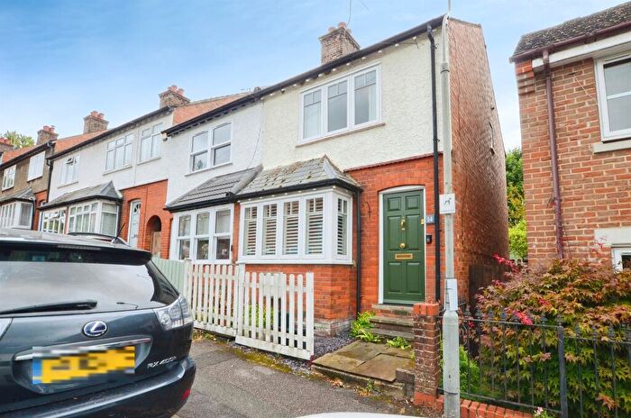 3 Bedroom End Of Terrace House For Sale In Cameron Road, Chesham, HP5