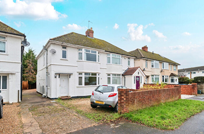 3 Bedroom Semi-Detached House For Sale In Beechey Avenue, Marston, Oxford, OX3