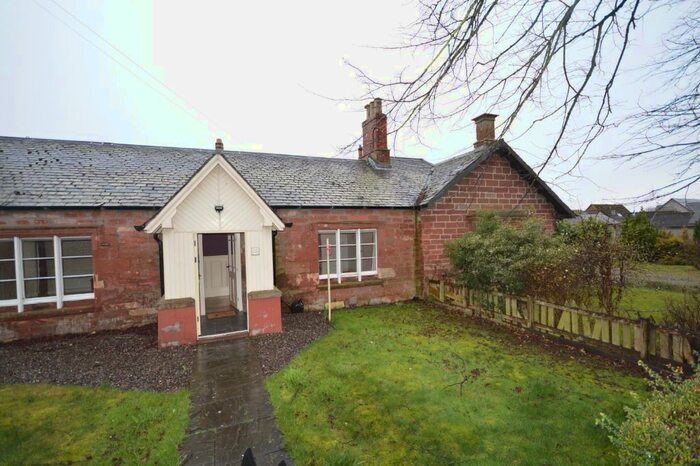 2 Bedroom Flat To Rent In Main Street, Inchture, Perthshire, PH14