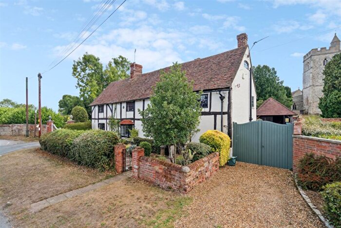 5 Bedroom Detached House For Sale In School End, Great Horwood, Buckinghamshire, MK17