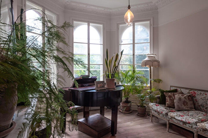 5 Bedroom Detached House For Sale In Undercliffe, Lewes, East Sussex, BN7