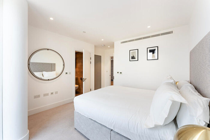 2 Bedroom Flat For Sale In East, Kingsland High Street, E8