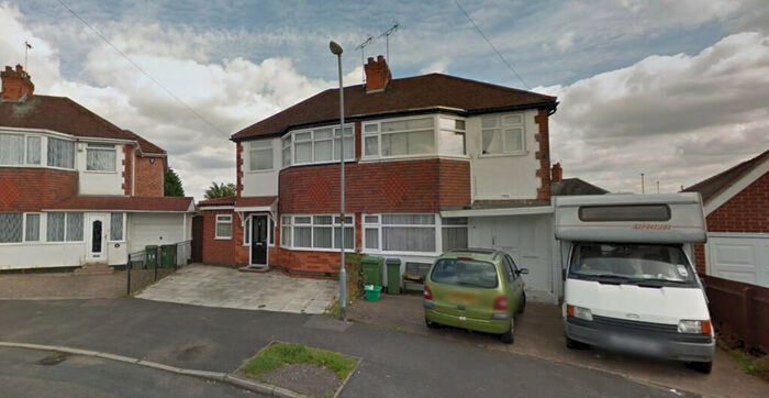 5 Bedroom Semi-Detached House To Rent In Cleveleys Avenue, Leicester, LE3