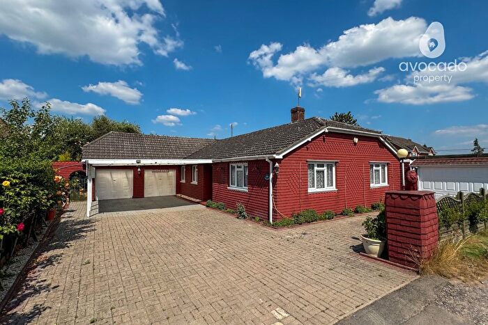3 Bedroom Detached Bungalow For Sale In Grange Lane, Beenham, Reading, RG7