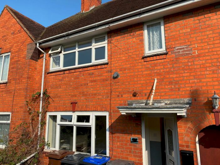 3 Bedroom House To Rent In Eastern Avenue North, Northampton, NN2