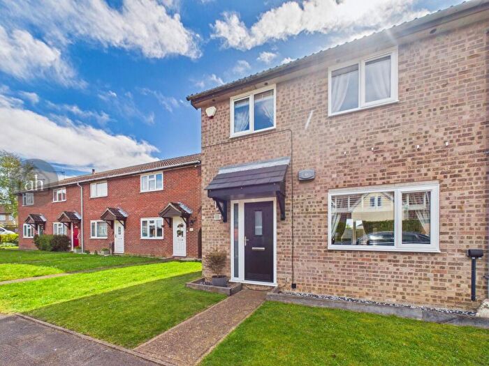 3 Bedroom Semi Detached House For Sale In Elliston Close, Elmswell, IP30