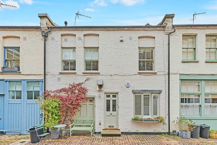 3 Bedroom Mews To Rent In Ensor Mews, London, SW7