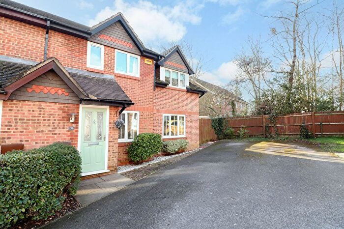 3 Bedroom Semi Detached House For Sale In Upper Barn Copse, Fair Oak, SO50