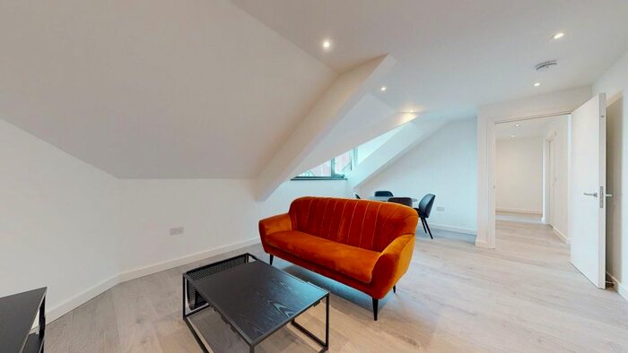 2 Bedroom Flat To Rent In Riverbank Way, Brentford, TW8