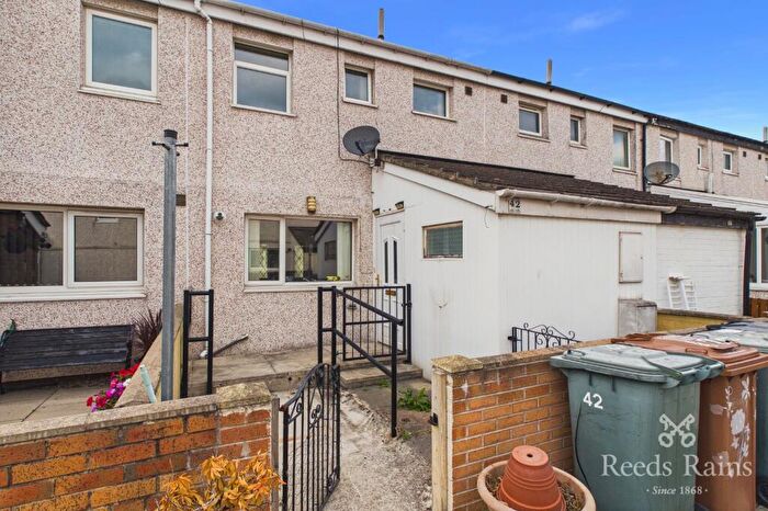 3 Bedroom Terraced House For Sale In Rocheford Gardens, Leeds, West Yorkshire, LS10