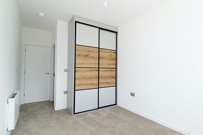 1 Bedroom Flat To Rent In Central House, Eagle Way, Brentwood, CM13