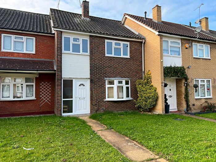 3 Bedroom Terraced House To Rent In Long Lynderswood, Basildon, SS15