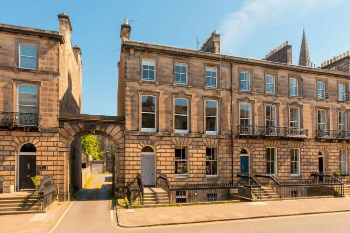 2 Bedroom Flat To Rent In Chester Street, West End, Edinburgh, EH3