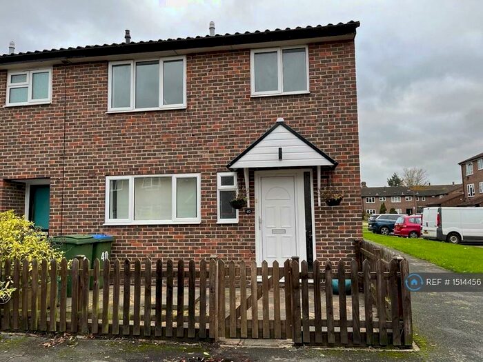 3 Bedroom Semi-Detached House To Rent In Preston Court, Walton On Thames, KT12