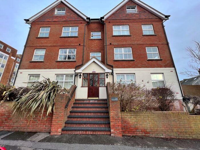 2 Bedroom Apartment To Rent In St Leonards Road, BN21