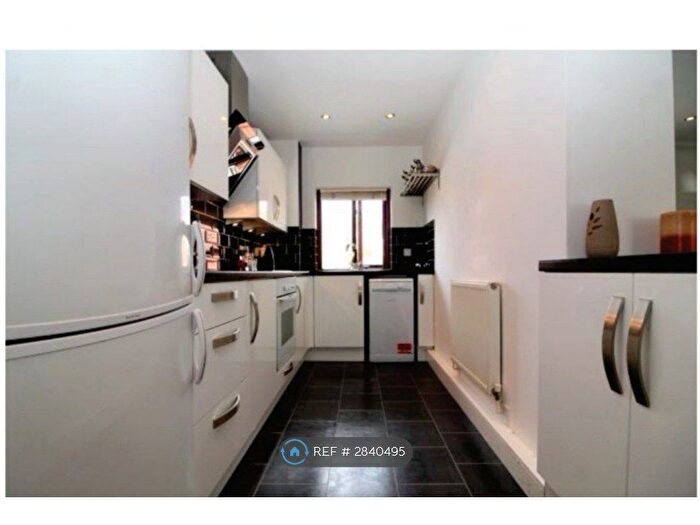 2 Bedroom Flat To Rent In Bruces Wharf Road, Grays, RM17