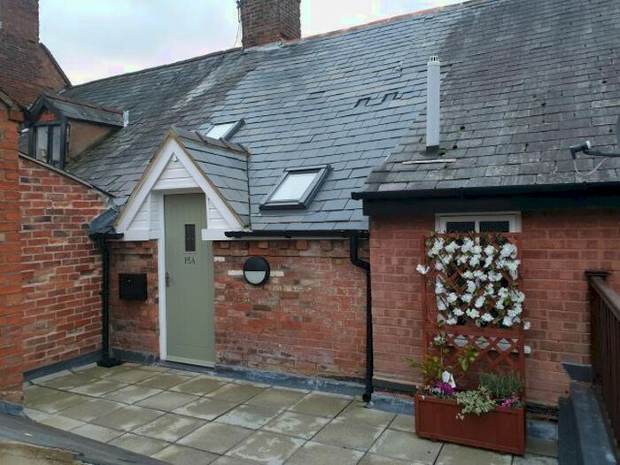 1 Bedroom Maisonette To Rent In Sheaf Street, Town Centre, Daventry NN11