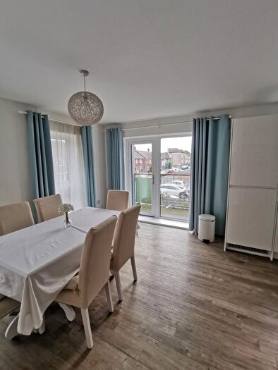 3 Bedroom Flat To Rent In Cross Street, Portsmouth, PO1