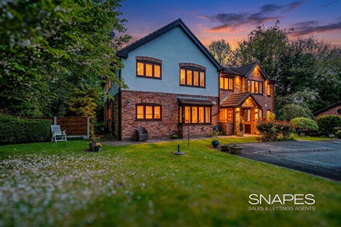 2 Bedroom Apartment For Sale In Briarlands Close, Bramhall, SK7