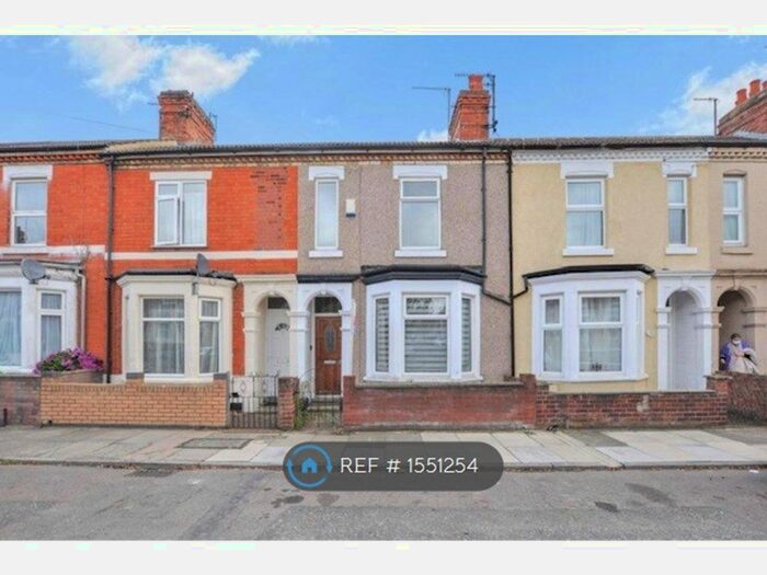 3 Bedroom Terraced House To Rent In St. James Park Road, Northampton, NN5