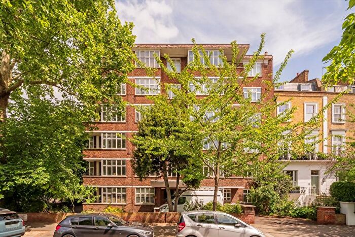1 Bedroom Flat For Sale In Chepstow Crescent, Notting Hill, W11