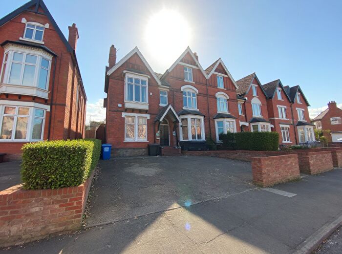 10 Bedroom Semi-Detached House For Sale In Oxford Road, Birmingham, B13