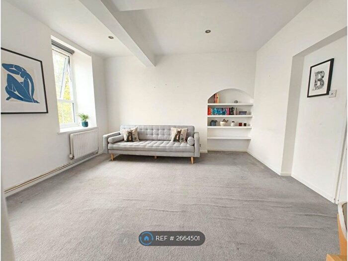 1 Bedroom Flat To Rent In Renton Close, London, SW2