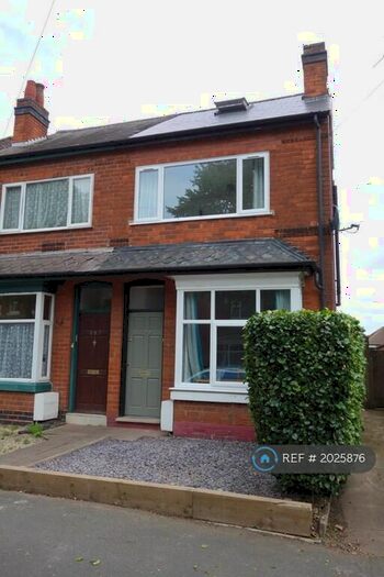 5 Bedroom Semi-Detached House To Rent In Gristhorpe Road, Birmingham, B29