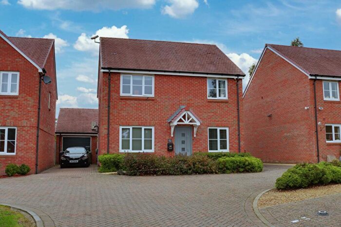 4 Bedroom Detached House For Sale In North Baddesley, Southampton, SO52
