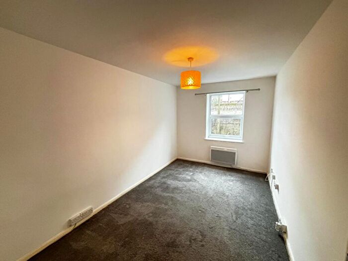 1 Bedroom Flat To Rent In Bridge Street, Rothwell, Kettering, NN14