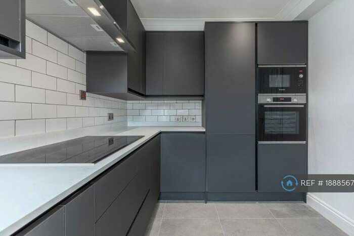 5 Bedroom Maisonette To Rent In Bethnal Green Road, London, E2