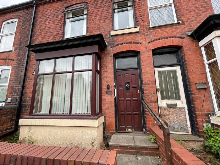 3 Bedroom Terraced House To Rent In Bentley Lane, Walsall, West Midlands, WS2