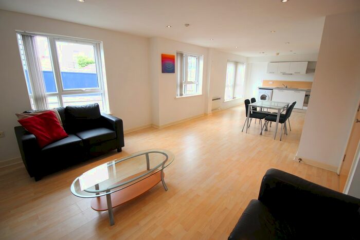 3 Bedroom Flat To Rent In The Linx, Northern Quarter, Manchester, M4