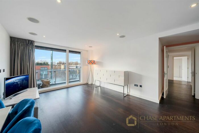 3 Bedroom Flat To Rent In Gatliff Road, London, SW1W
