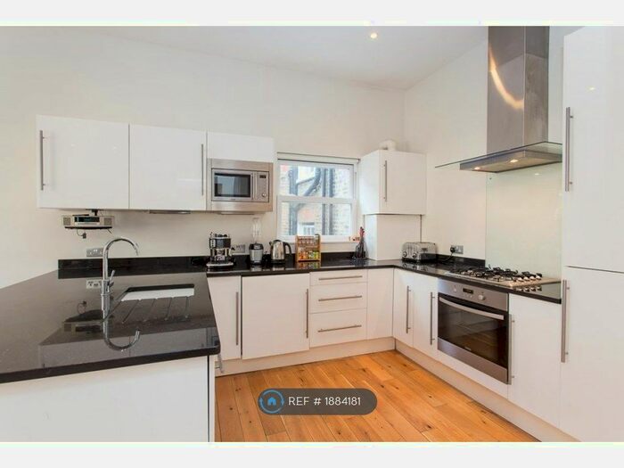2 Bedroom Flat To Rent In Oxford Gardens, London, W10