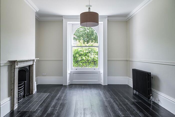 3 Bedroom Terraced House For Sale In Shepherdess Walk, Hackney, N1 - Photo 8