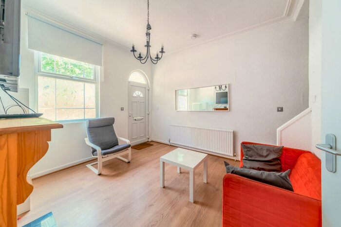 3 Bedroom Property To Rent In Robin Hood Street, Nottingham, NG3