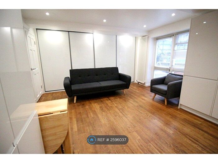 2 Bedroom Flat To Rent In Highgate Road, London, NW5