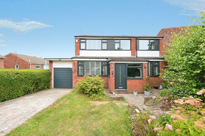 5 Bedroom Detached House For Sale In Caldey Road, Dronfield, S18